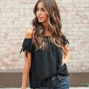 NWT Vici black off shoulder boho flowy top S
